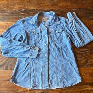 DCC‎ Jeanswear Denim Shirt cabincore Size L Button Up Long Sleeve pearlsnap